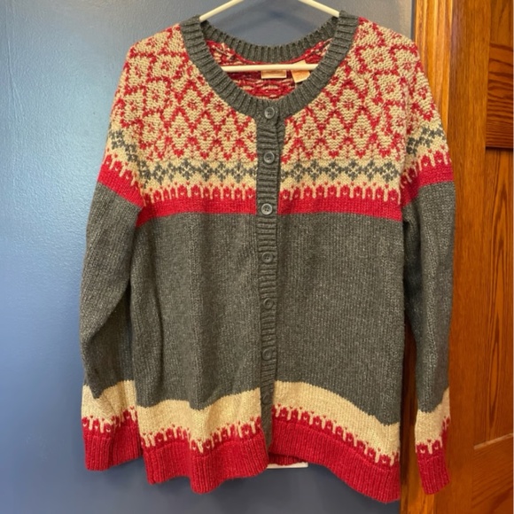 NorthCrest Sweater - Picture 1 of 3